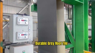 Tuile de toiture grise PVDF : durable et résistante aux intempéries